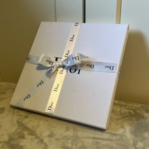 Dior scarf box